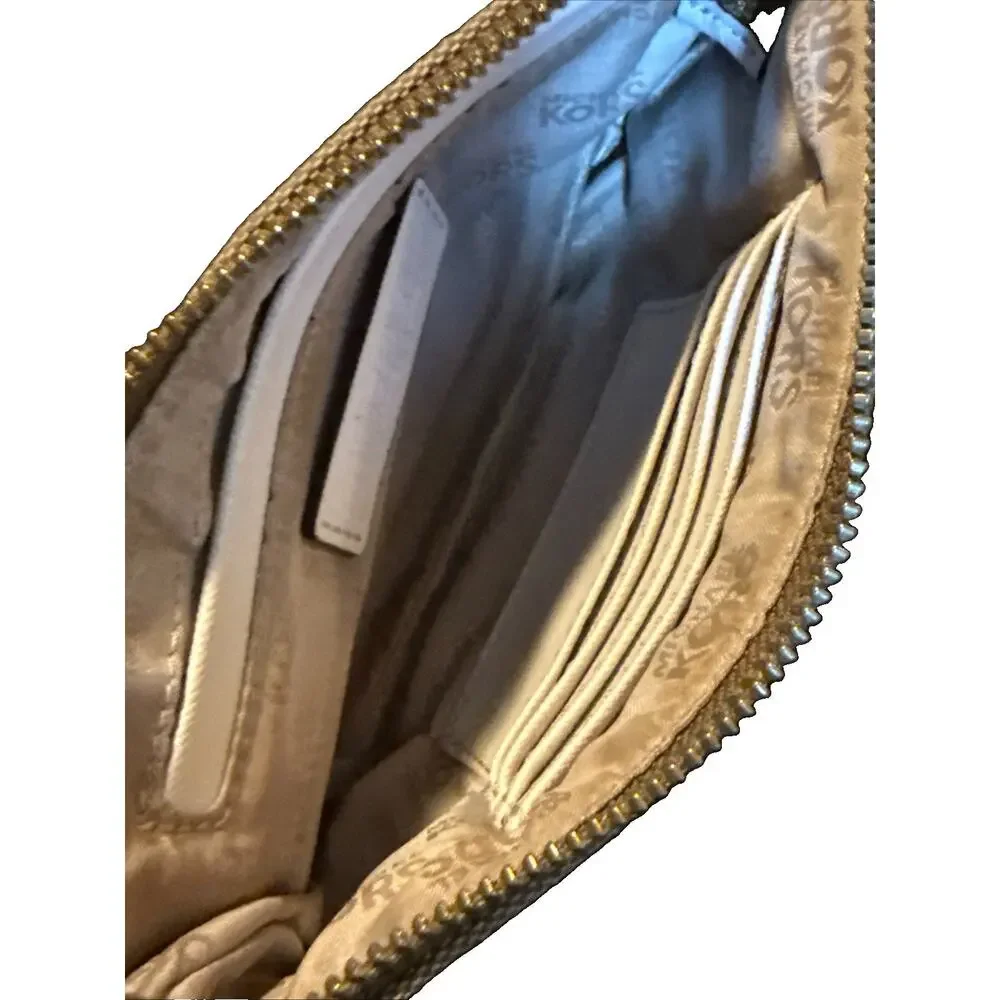 Michael Kors Hand/Wristlet Purse Wallet with Side Zipper